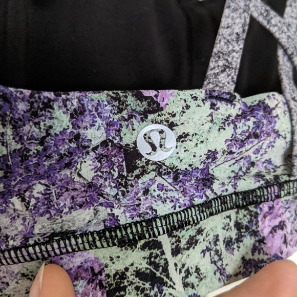 Lululemon Energy Bra - Picture 5 of 6